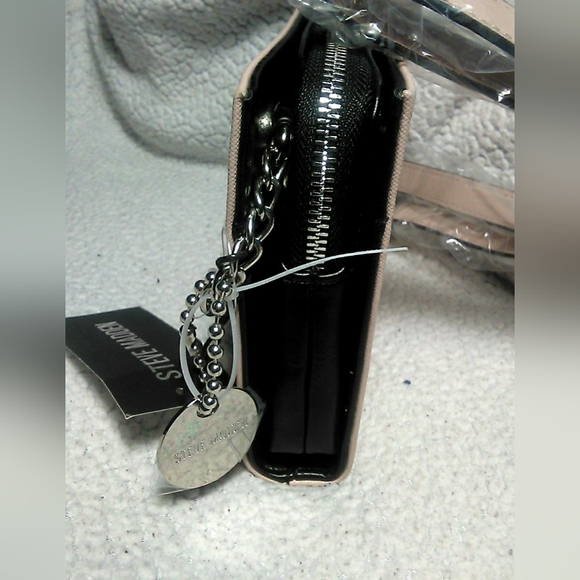 BNWT MULTI 3 CROSSBODY BAG BY STEVE MADDEN BONE W/ BLACK TRIPLE INTERIOR LOOK!! - Picture 3 of 12